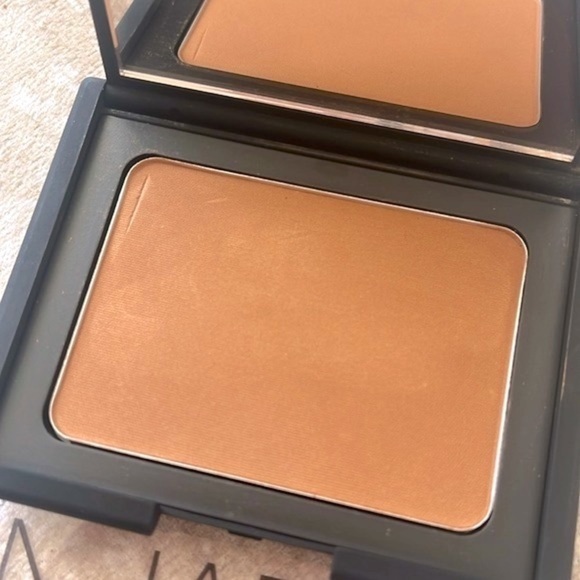 Brand New NARS Bundle Laguna Bronzer Surabaya Eyeshadow Blush & Anita Lipstick - Picture 9 of 14